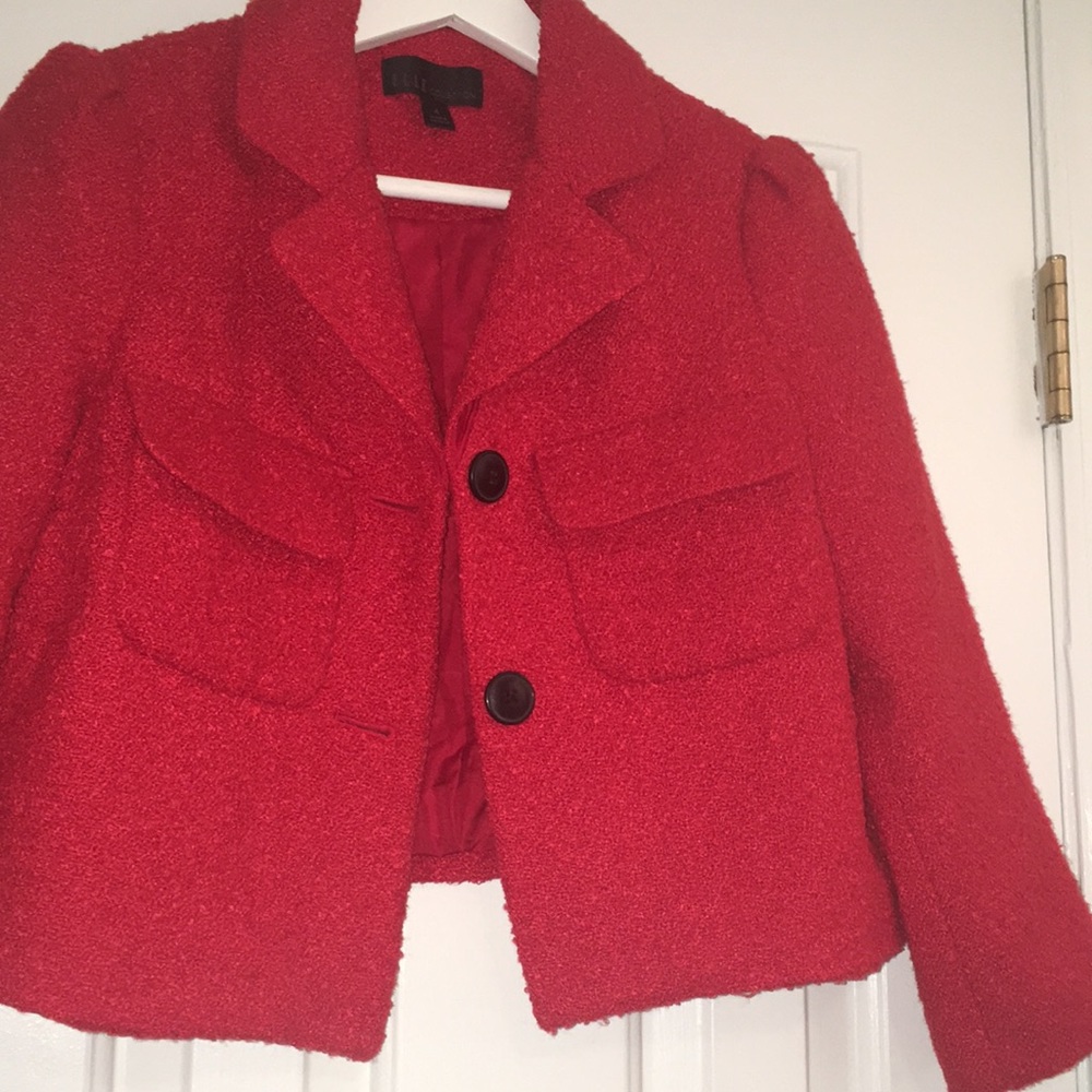 Elle cropped jacket, 3/4 sleeves, ruched shoulders. Size 4.